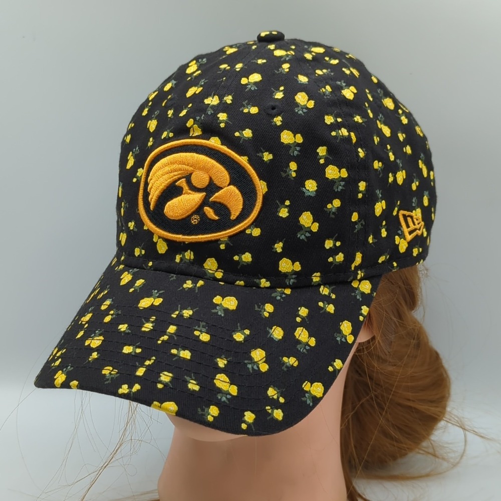 New Era Women's Iowa Hawkeyes Floral 9TWENTY Cap Hat Black Flower Strap Back
